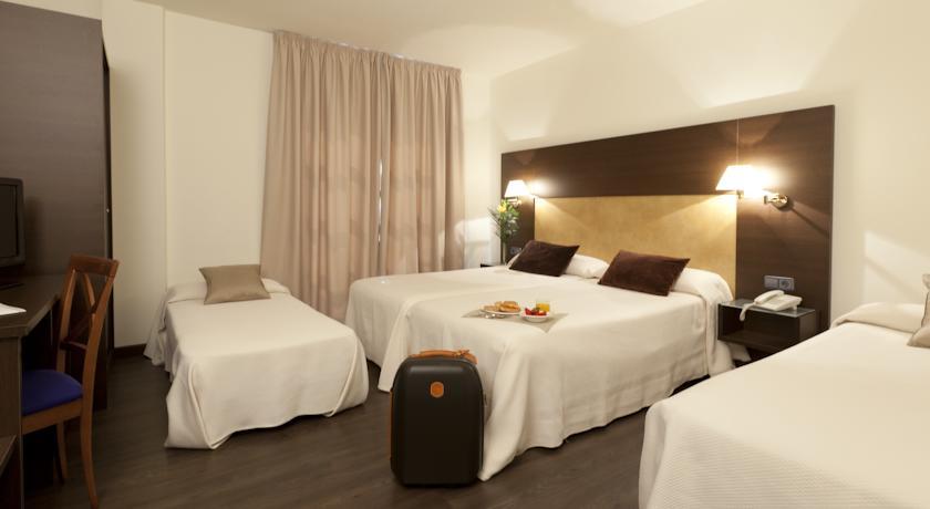 Hotel Madrid Torrejon Plaza Torrejón de Ardoz Εξωτερικό φωτογραφία